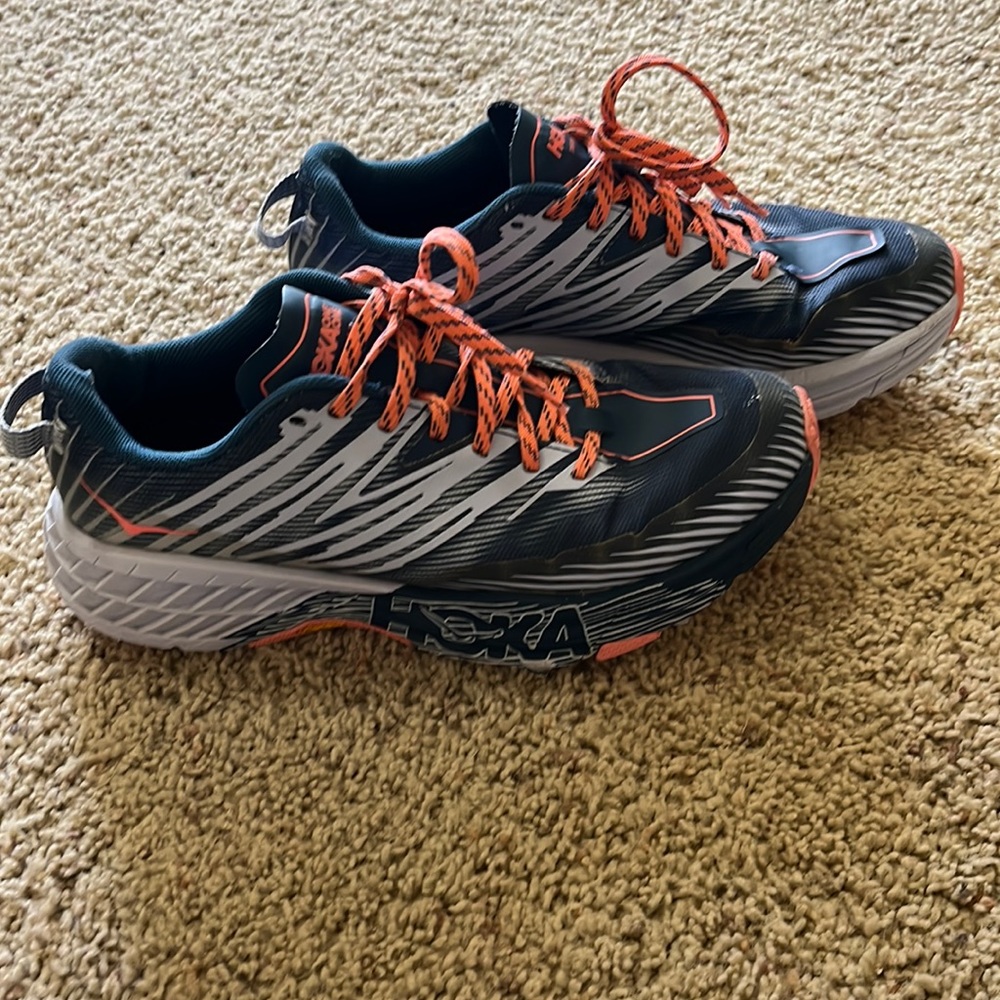 HOKA one speed goat running shoes